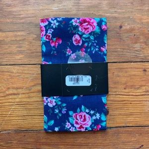 Express Floral Pocket Square
